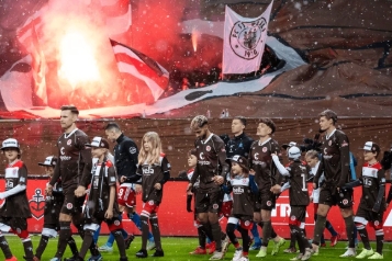 Phân tích chiến thuật của FC St. Pauli tại Bundesliga 2024/25